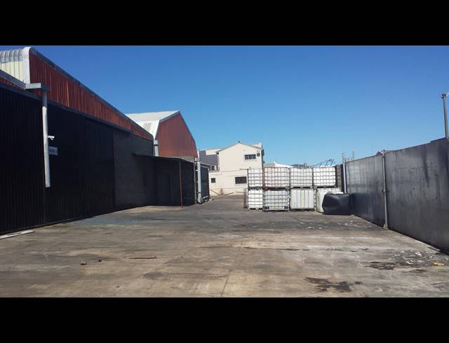 2,776M² FACTORY TO LET IN BRACKENFELL CENTRAL